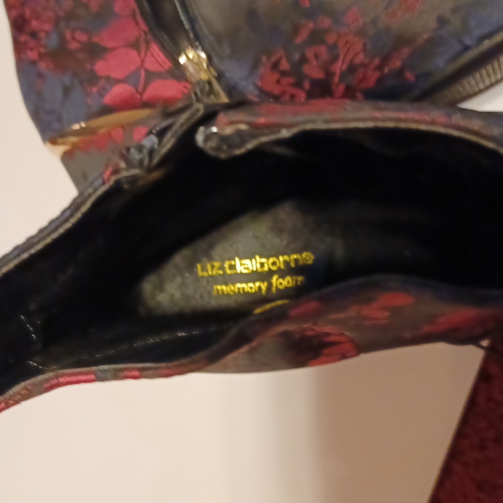Boots - Picture 6 of 6